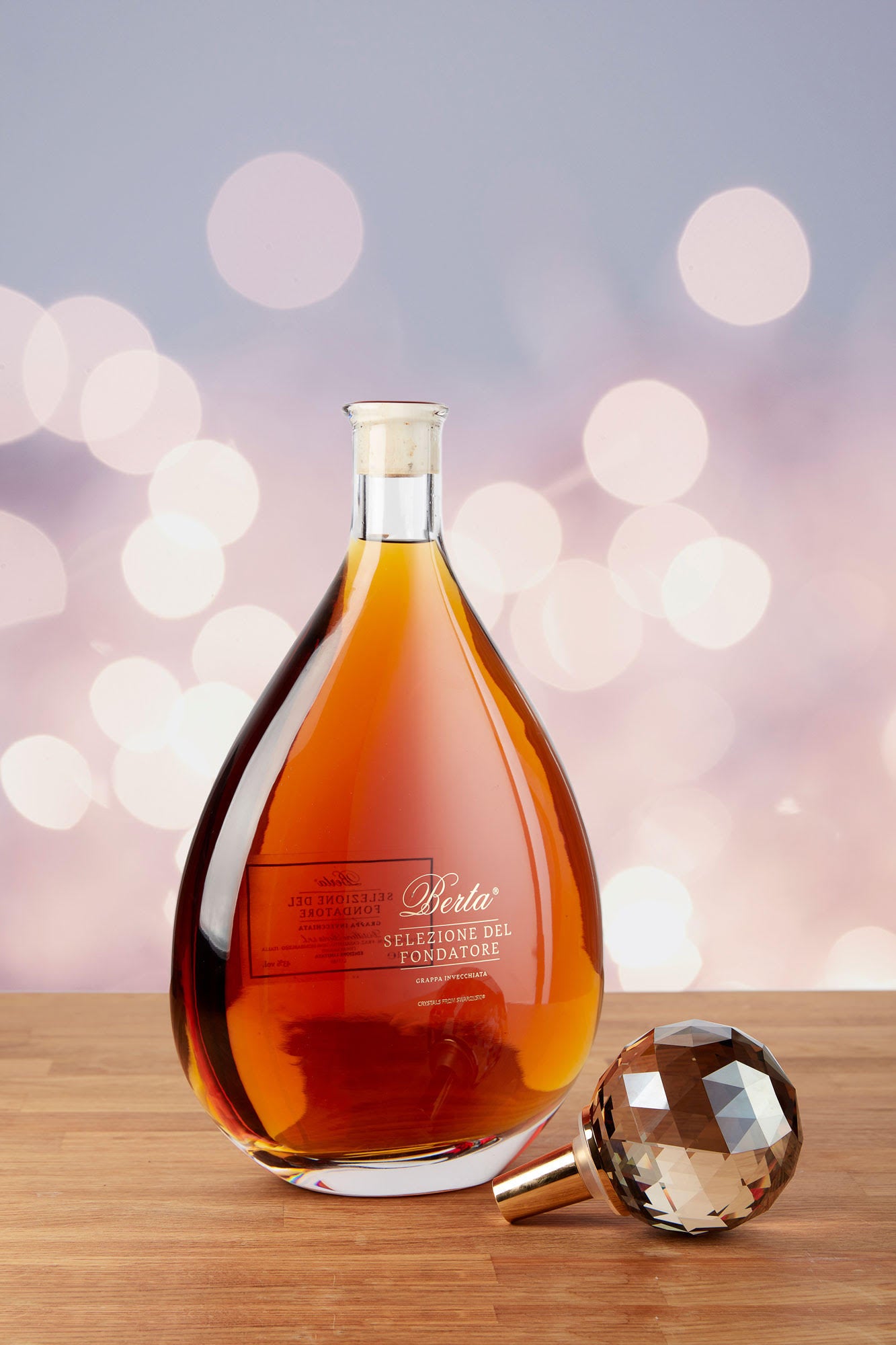 Paolo Berta Grappa – Edeldestillat aus Italien mit Swarovski-Zierverschluss