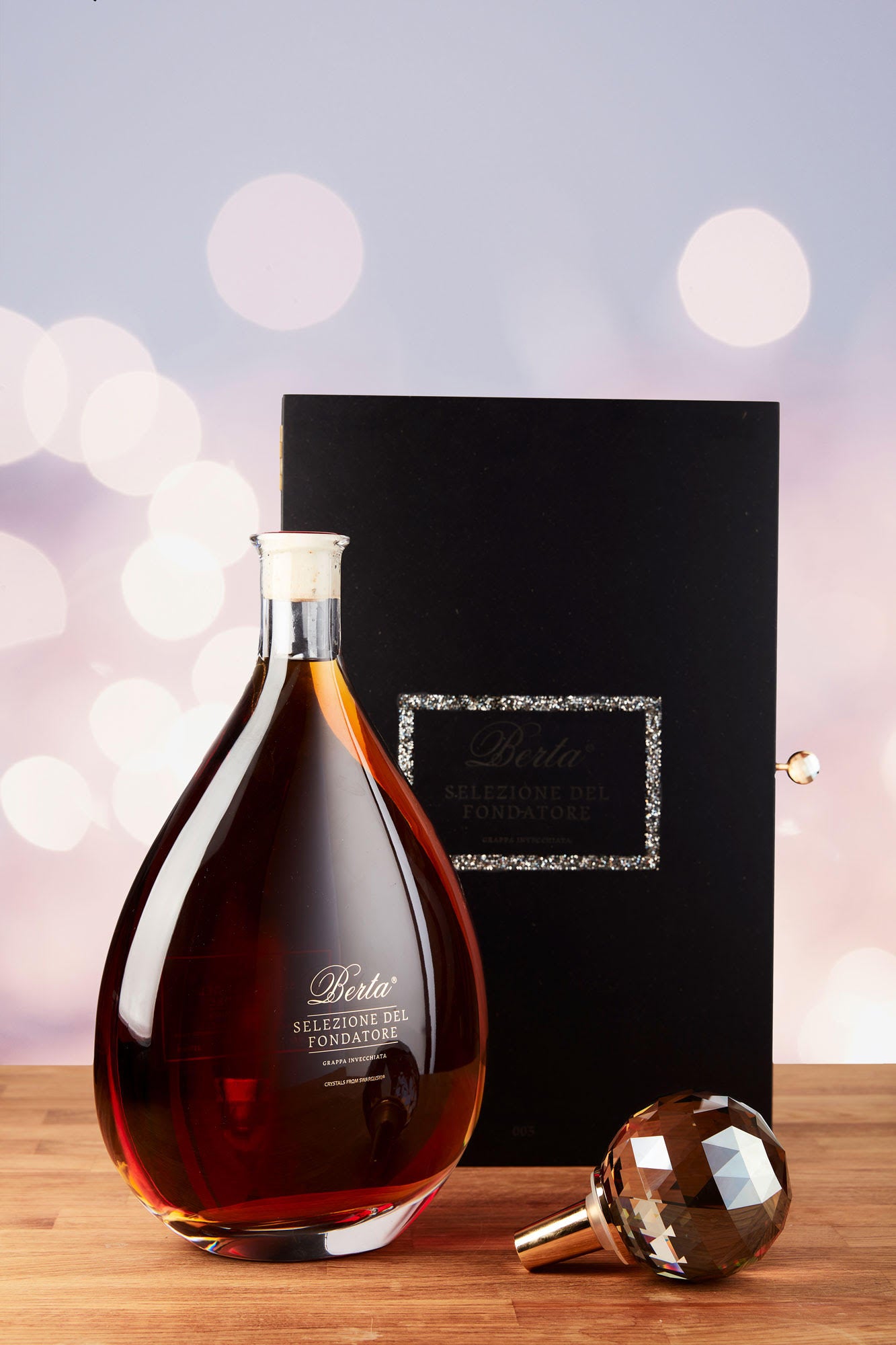 Paolo Berta Grappa – Edeldestillat aus Italien mit Swarovski-Zierverschluss